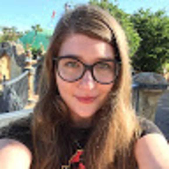 Meet your Posher, Gabi - Picture 1 of 1